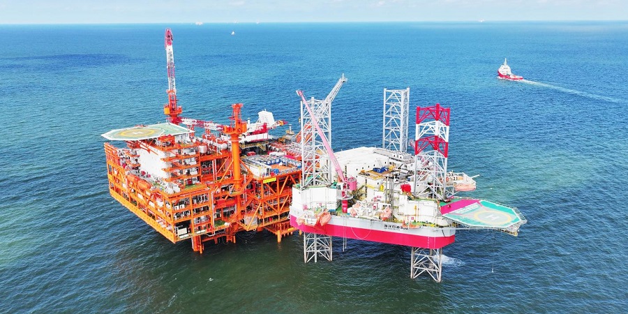 CNOOC Limited приступила к добыче на крупнейшем в Китае месторождении нефти литологического типа