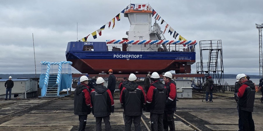 Онежский ССЗ спустил на воду нефтемусоросборщик проекта NE028 - ЭКО-1