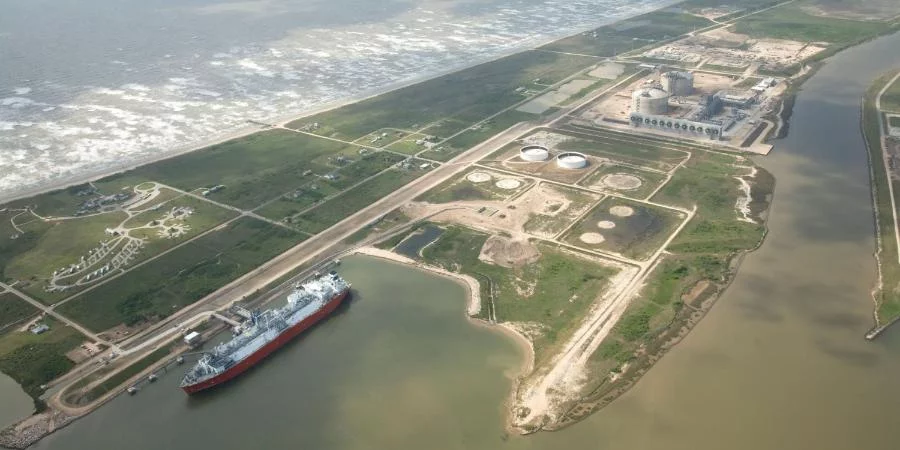 Freeport LNG ждет разрешения регулятора на запуск одной из линий сжижения газа