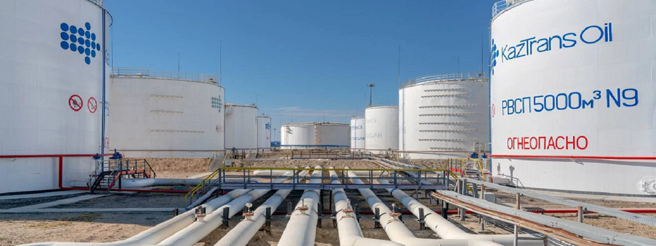 КазТрансОйл снизил поставки нефти в направлении Усть-Луги