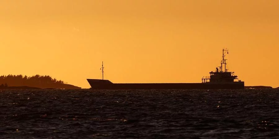 Морской экспорт нефти из России немного снизился с рекордных за 7 месяцев отметок