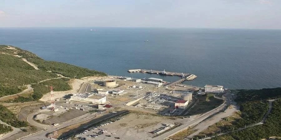 КТК возобновил перевалку нефти на морском терминале под Новороссийском после шторма 