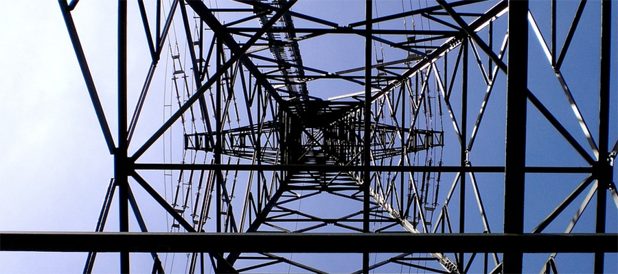 В Белгородской области ведутся работы по восстановлению электроснабжения