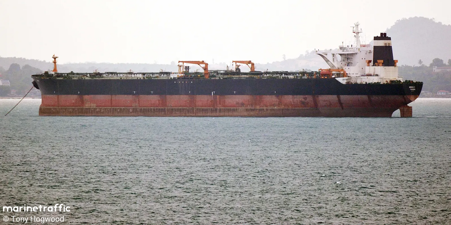 Индонезия выставит на торги арестованный танкер с иранской нефтью