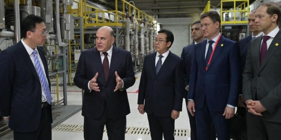 Нефтехимия, поставки углеводородов и оборудования. В Китай прибыла российская делегация во главе с М. Мишустиным
