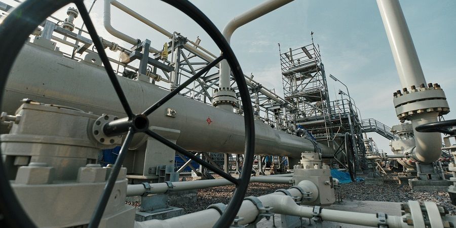 В. Зеленский удивлен отказом США от санкций против Nord Stream 2, и не видит руку дружбы  В. Путина 