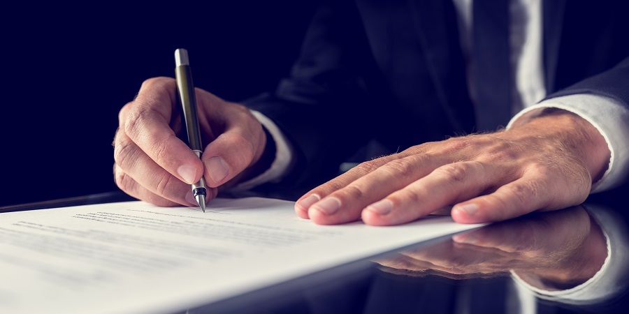 В. Путин поручил изучить варианты развития устройств накопления и хранения энергии