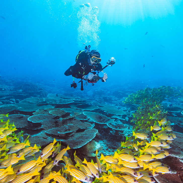 07. Smart Edge Underwater Scooter.jpg