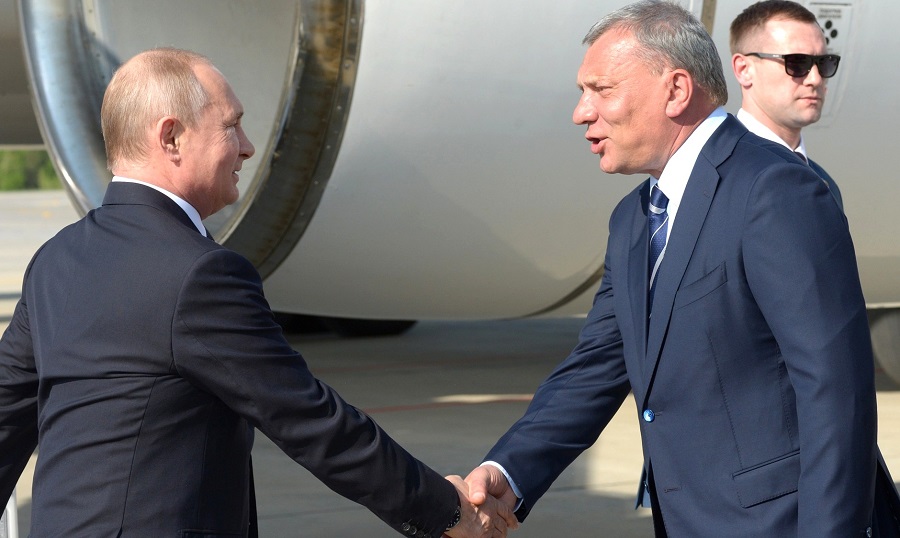 Vladimir_Putin_and_Yuri_Borisov_(2019-05-13).jpg