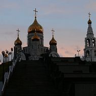 Храм Воскресения Христова вечером. Ханты-Мансийск