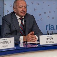 Трухан Александр,  генеральный директор компании Газпромнефть СМ