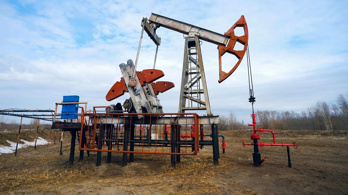 Причины формирования отрицательного скин-фактора и его влияние на техническое состояние призабойных зон карбонатного коллектора Куюмбинского месторождения