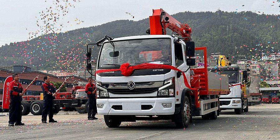 Dongfeng автомобилестроительные компании китая. Dongfeng автомобилестроительные компании китая