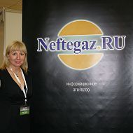 Стенд Neftegaz.RU, специалист по рекламе Елена Болотова