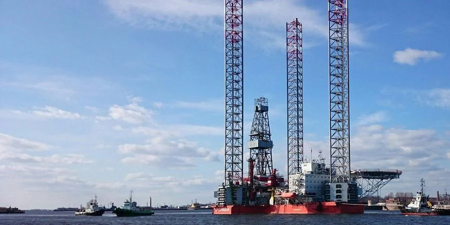 Самоподъемная плавучая буровая установка СПБУ 6500/100