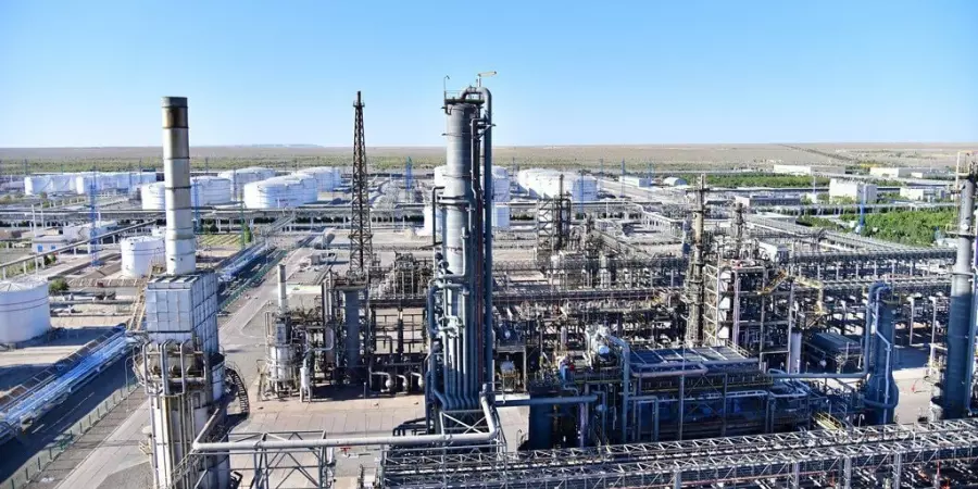 В Узбекистане появилось собственное производство бензина марки АИ-98