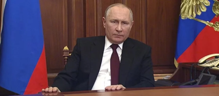 8 лет нерешительности. В. Путин обратился к гражданам России и подписал указ о признании ДНР и ЛНР
