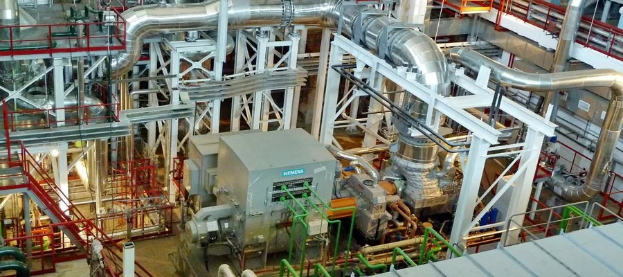 В 2015 году новая паровая турбина SST-300 была вписана в технологическое пространство действующей ПГУ В 2015 году новая паровая турбина SST-300 была вписана в технологическое пространство действующей ПГУ