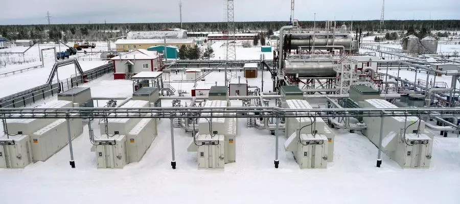 Алехинское месторождение. На компрессорную станцию концевых ступеней сепарации поступает смешанный ПНГ Алехинское месторождение. На компрессорную станцию концевых ступеней сепарации поступает смешанный ПНГ