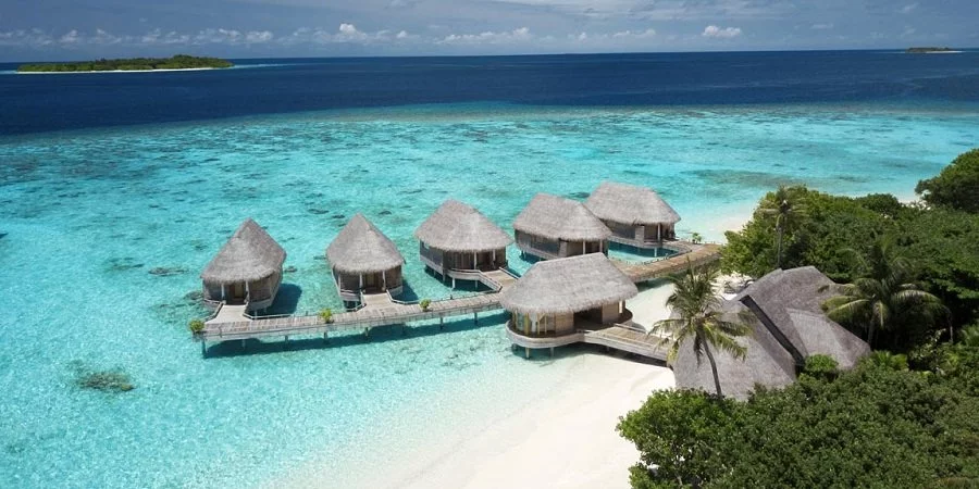 Milaidhoo Girls 2.jpg Milaidhoo Girls 2.jpg